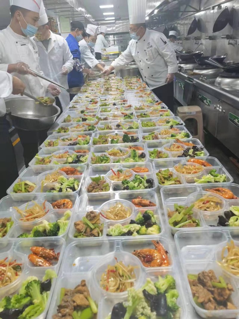 食堂承包行业的新风向：从传统到智能化升级
